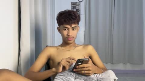 ur_fuckerbttm online show from October 27, 1:55 pm