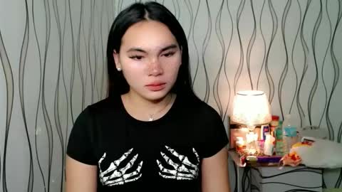 QUEENSY online show from December 3, 2:23 am