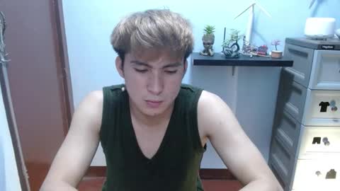 Snapshot of ur_jayqutee chatting on March 10, 5:29 pm Ur jayqutee online show from March 10, 5:29 pm
