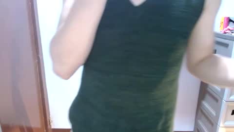 Snapshot of ur_jayqutee chatting on March 3, 3:22 pm Ur jayqutee online show from March 3, 3:22 pm