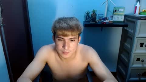 Snapshot of ur_jayqutee chatting on February 10, 7:07 pm Ur jayqutee online show from February 10, 7:07 pm