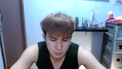 Snapshot of ur_jayqutee chatting on March 6, 7:03 am Ur jayqutee online show from March 6, 7:03 am