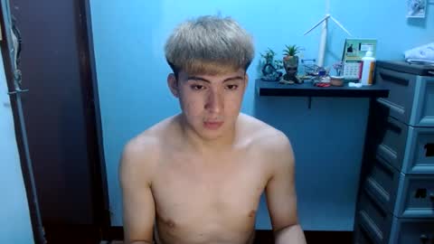 Snapshot of ur_jayqutee chatting on February 19, 11:04 pm Ur jayqutee online show from February 19, 11:04 pm