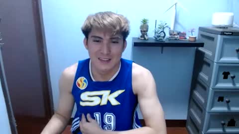Snapshot of ur_jayqutee chatting on March 8, 9:18 pm Ur jayqutee online show from March 8, 9:18 pm