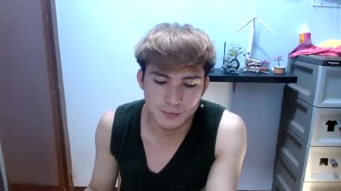 Snapshot of ur_jayqutee chatting on March 6, 2:40 pm Ur jayqutee online show from March 6, 2:40 pm