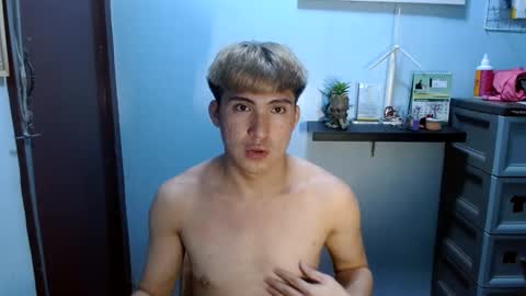 Snapshot of ur_jayqutee chatting on February 24, 9:00 am Ur jayqutee online show from February 24, 9:00 am