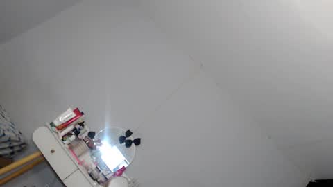 Cleo online show from March 18, 1:17 pm