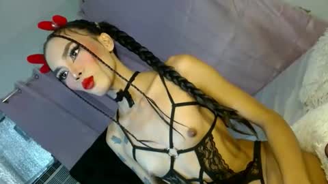 emma online show from November 8, 8:17 am