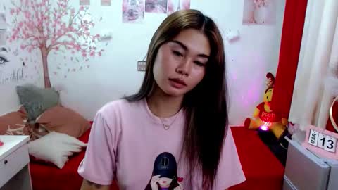 HelloIm  Girly online show from March 14, 9:57 am