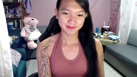 Snapshot of urasian_newra chatting on March 3, 4:03 am NEWRA ALLISON online show from March 3, 4:03 am