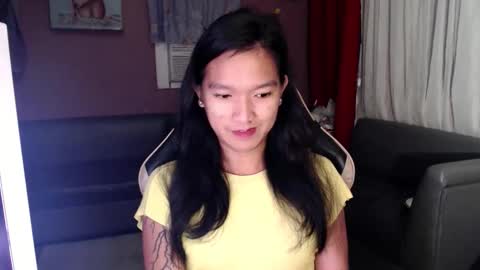 NEWRA  ALLISON online show from October 28, 7:26 pm