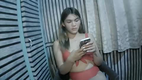 urasianmikayxx online show from January 17, 12:42 pm