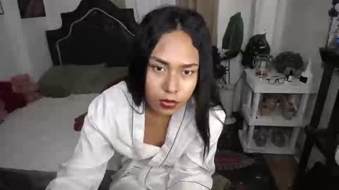 Pau online show from March 9, 10:41 am