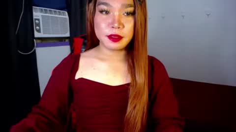Snapshot of urasiansweet_cummer chatting on February 15, 10:31 pm KENDRA online show from February 15, 10:31 pm