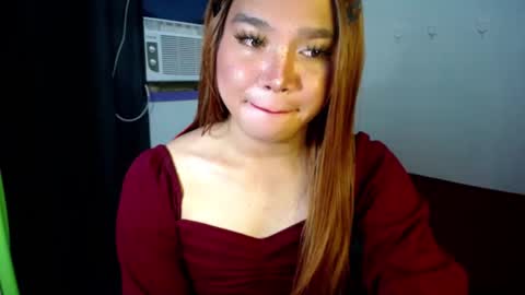 Snapshot of urasiansweet_cummer chatting on February 14, 2:07 am KENDRA online show from February 14, 2:07 am