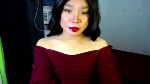 Snapshot of urasiansweet_cummer chatting on March 9, 6:50 am KENDRA online show from March 9, 6:50 am