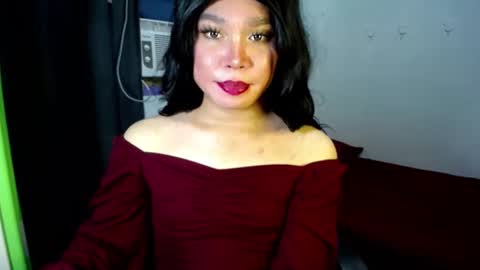 Snapshot of urasiansweet_cummer chatting on March 10, 5:11 am KENDRA online show from March 10, 5:11 am