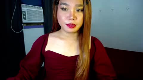 Snapshot of urasiansweet_cummer chatting on February 16, 11:37 pm KENDRA online show from February 16, 11:37 pm
