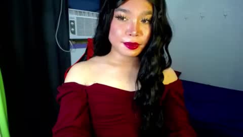 Snapshot of urasiansweet_cummer chatting on February 24, 5:54 am KENDRA online show from February 24, 5:54 am
