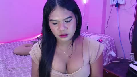 Snapshot of urbabysofia0305 chatting on March 7, 5:38 pm Sofia online show from March 7, 5:38 pm