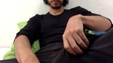 Snapshot of urbestbigdick chatting on December 26, 8:53 pm urbestbigdick online show from December 26, 8:53 pm