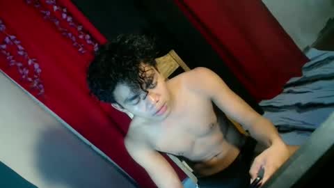 urboyvenz online show from March 22, 10:30 am