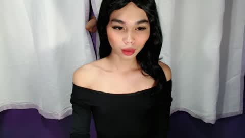 CALL ME TINE online show from July 22, 11:45 am