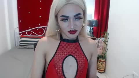 KENDALL online show from February 11, 3:29 pm