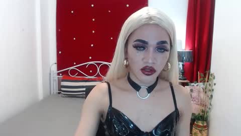 KENDALL online show from February 10, 6:35 pm