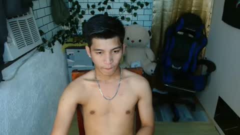 ASIANBBYBOY online show from December 21, 10:21 am