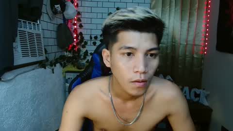 ASIANBBYBOY online show from November 10, 4:10 pm