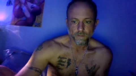 Snapshot of urdaddy875867 chatting on December 27, 12:50 am urdaddy875867 online show from December 27, 12:50 am