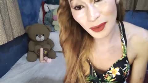 Hot Angel online show from December 5, 10:25 am