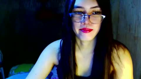 Snapshot of urdreamfilipina chatting on September 11, 9:43 am urdreamfilipina online show from September 11, 9:43 am