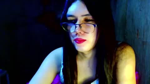 Snapshot of urdreamfilipina chatting on September 19, 2:27 am urdreamfilipina online show from September 19, 2:27 am