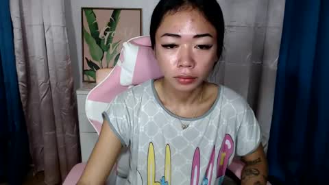 ayumi reacher online show from February 3, 10:25 am