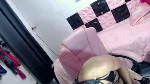 Snapshot of urfantasy_sweetxcali69 chatting on September 16, 6:11 pm cali online show from September 16, 6:11 pm
