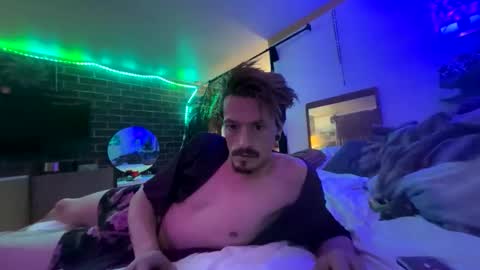 UrFavoriteDreamTeam online show from March 12, 10:41 am