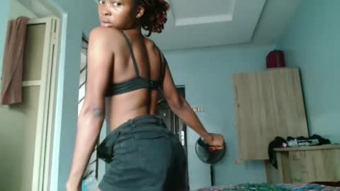 urflirtydoll online show from March 5, 4:49 pm