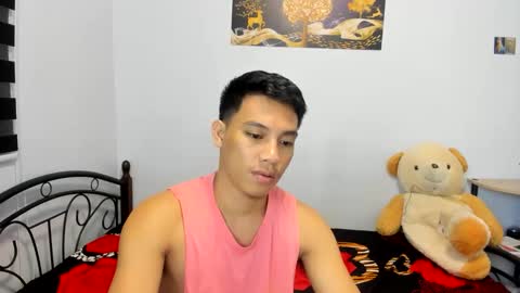 urfucker_vinz online show from May 5, 12:44 pm