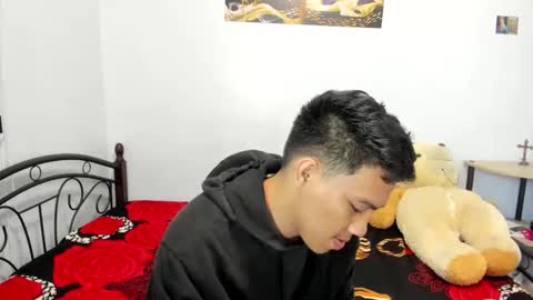 urfucker_vinz online show from May 7, 12:56 pm