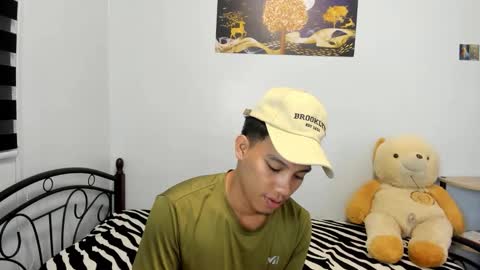 urfucker_vinz online show from May 10, 2:56 pm
