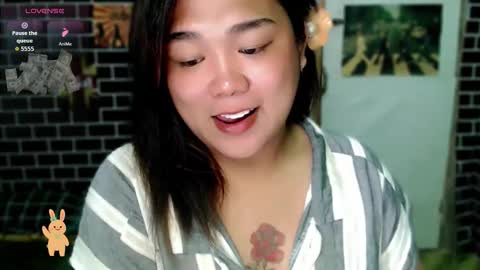 Dimple online show from February 9, 10:34 pm