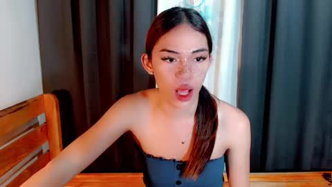 Leah online show from October 23, 10:17 am