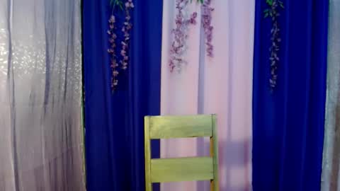 Leah online show from October 4, 9:29 am