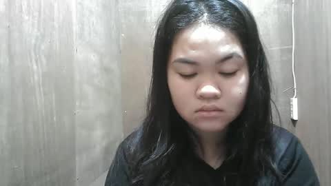 urgirlb0obiies321 online show from March 18, 3:45 am