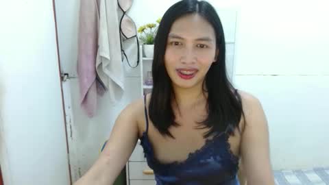 urhotangel69 online show from October 8, 5:08 pm