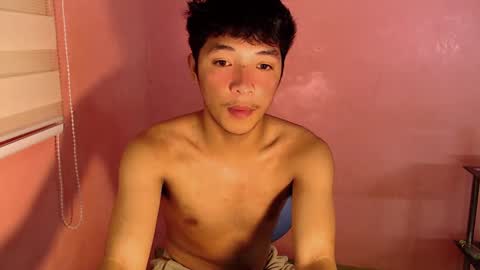 Ethan online show from December 27, 11:28 am