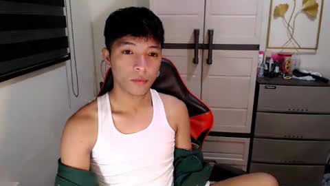 Ethan online show from May 15, 11:12 pm