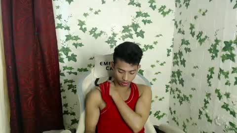Snapshot of urhotfuckingass chatting on February 13, 1:40 am richard online show from February 13, 1:40 am